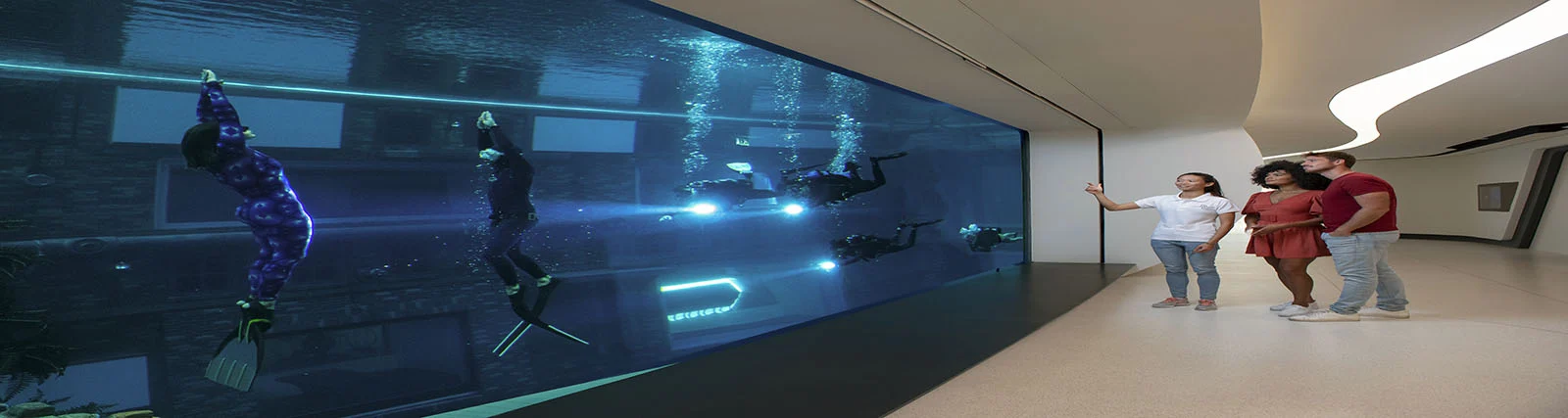 Deep Dive Dubai (2)